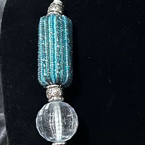 Vintage Unique Chunky Statement Necklace 32" Blue Faceted Lucite Frosted Balls - Picture 3 of 9